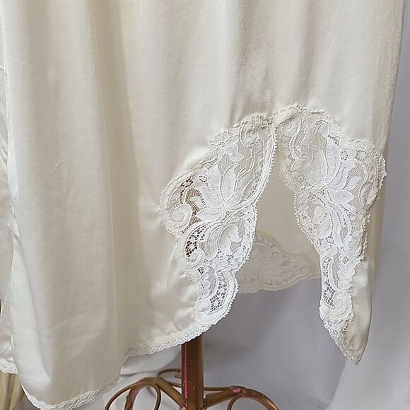 Vintage Union Made Satin & Lace Slip Size M Wonder Maid Non Cling - Picture 2 of 10